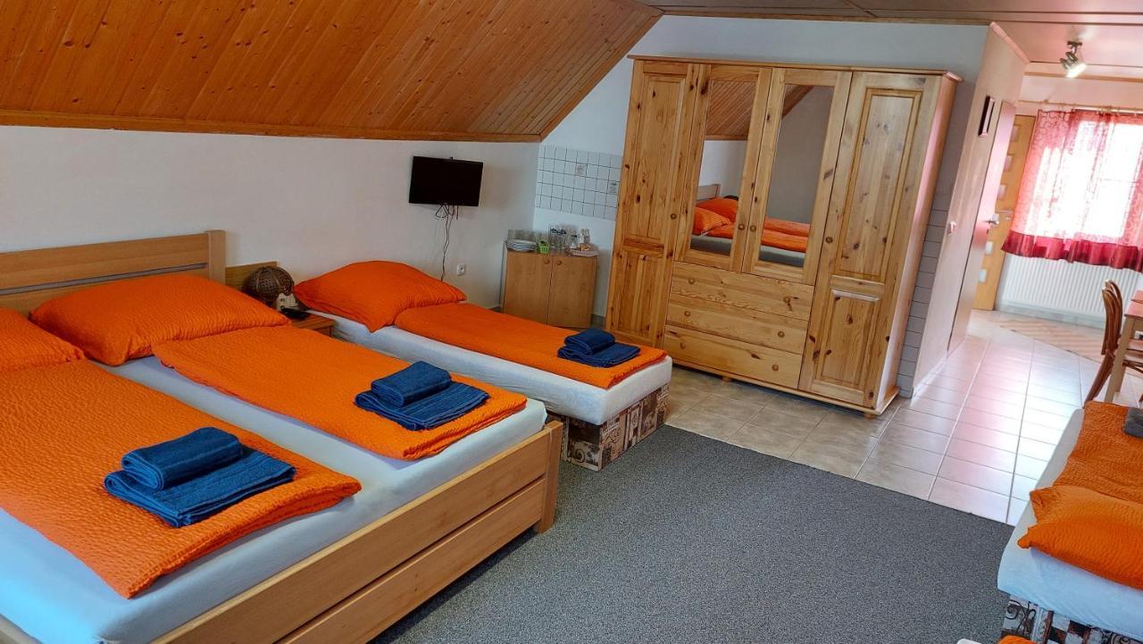 Rozmberska Basta Hotel Třeboň Eksteriør billede